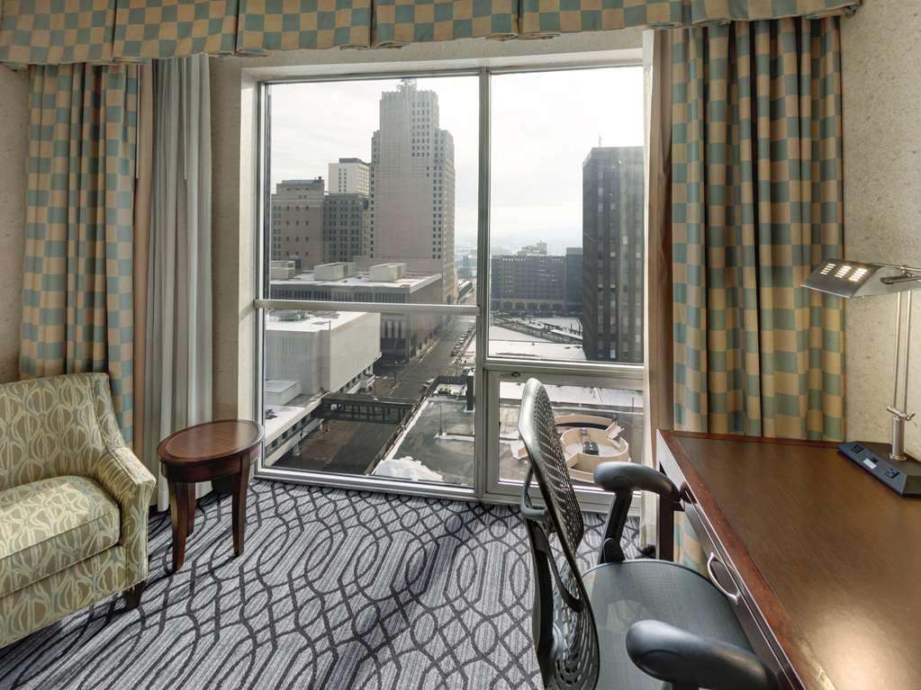 Doubletree By Hilton St Paul Downtown Ξενοδοχείο Saint Paul Δωμάτιο φωτογραφία